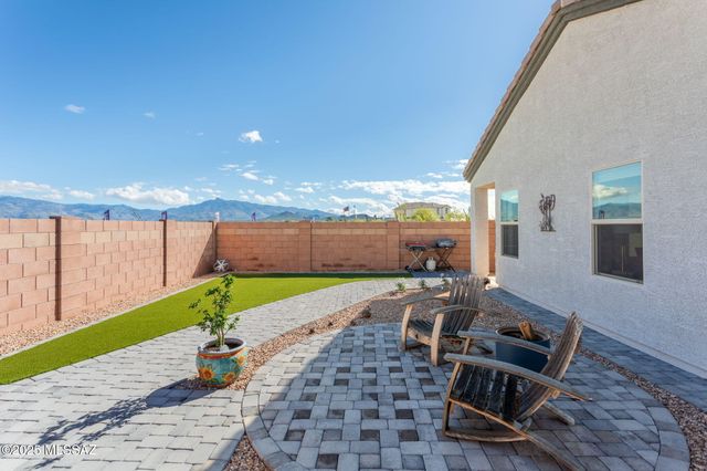 12871 E Joffroy Drive, Vail, AZ 85641