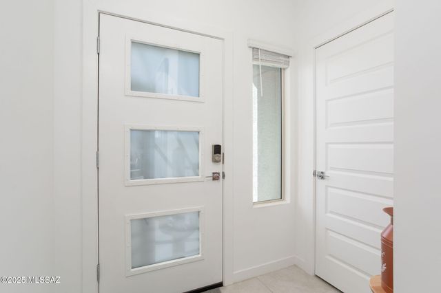 12871 E Joffroy Drive, Vail, AZ 85641