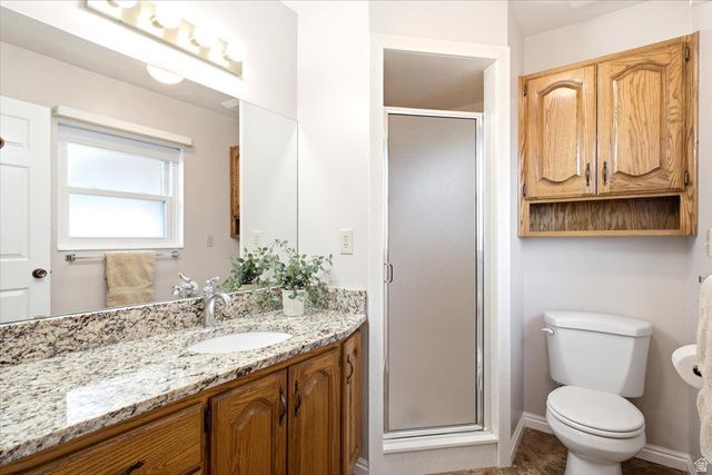 1466 OAKRIDGE DR, Layton, UT 84040