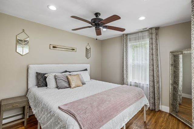 300 Finley Dr, Nashville, TN 37217