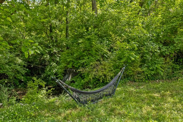 300 Finley Dr, Nashville, TN 37217
