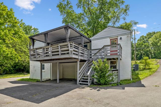 300 Finley Dr, Nashville, TN 37217