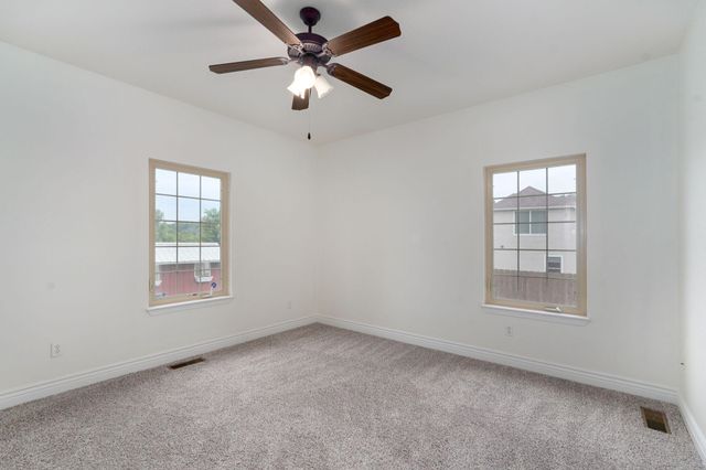 2001 N 7th Avenue, Ozark, MO 65721