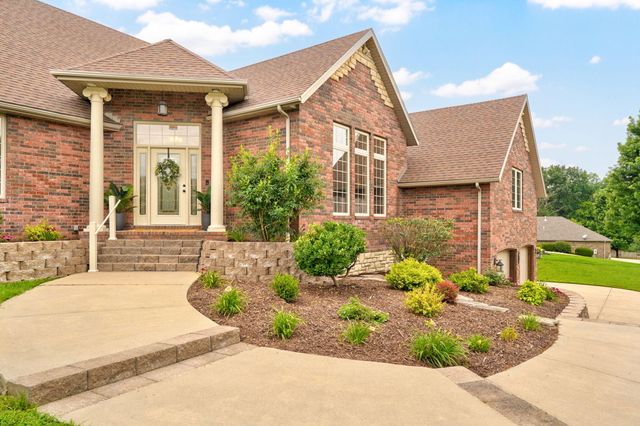 2001 N 7th Avenue, Ozark, MO 65721