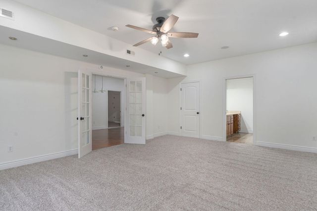 2001 N 7th Avenue, Ozark, MO 65721