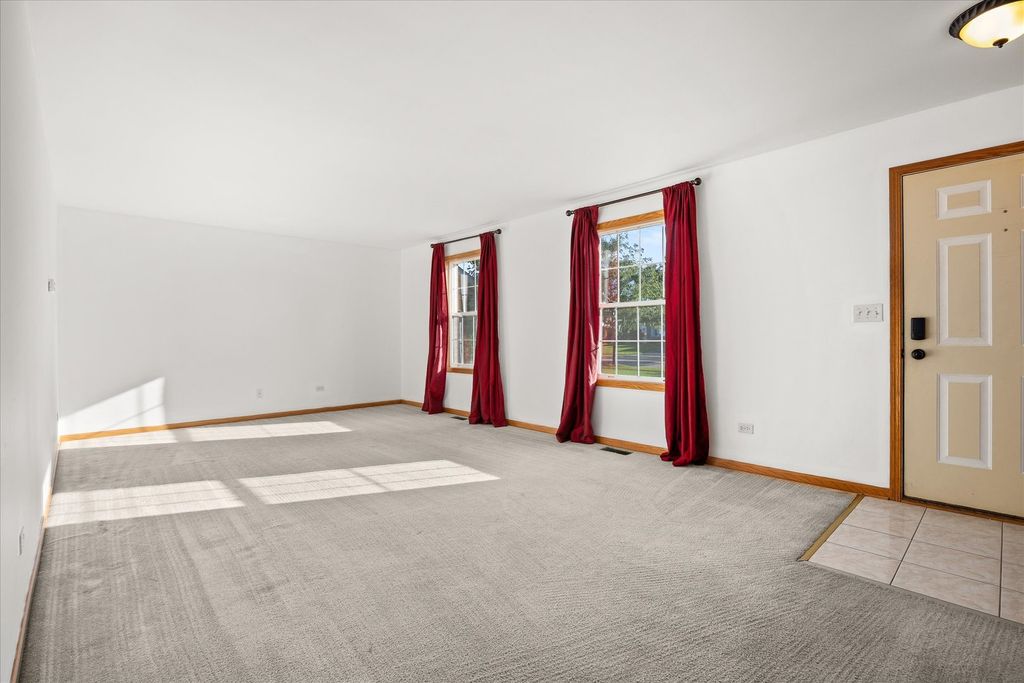 1807 LARKSPUR Drive, Plainfield, IL 60586 — photo 3