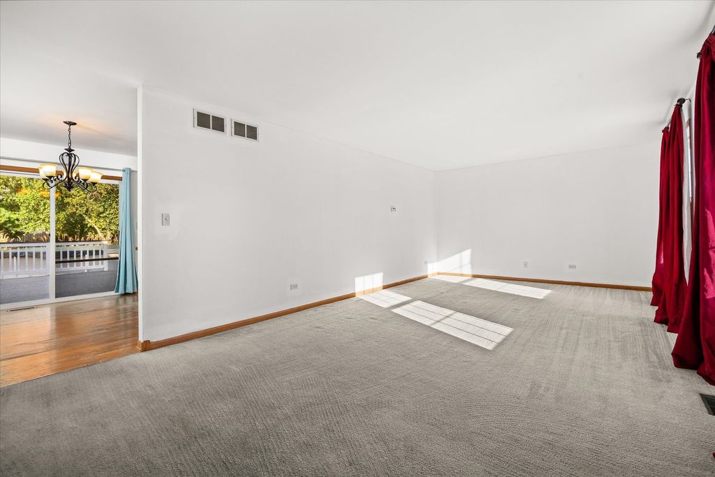 1807 LARKSPUR Drive, Plainfield, IL 60586 — photo 4
