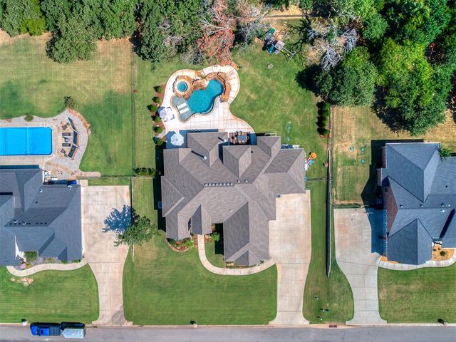 1905 Treviso Court, Edmond, OK 73034