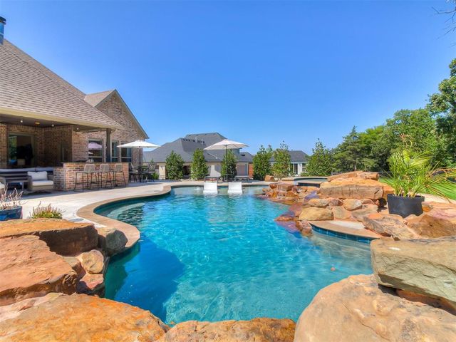 1905 Treviso Court, Edmond, OK 73034