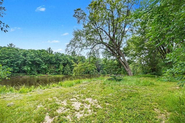 17065 Old Logging Road, Hersey, MI 49639