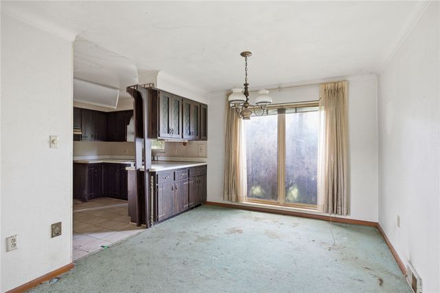 4104 Burnsire Dr, Irwin, PA 15642