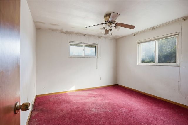 4104 Burnsire Dr, Irwin, PA 15642