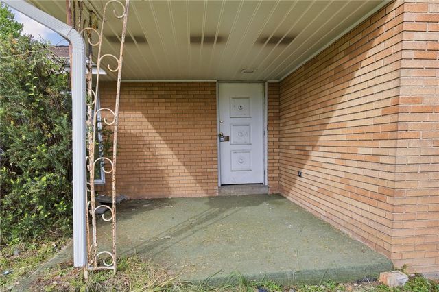 4104 Burnsire Dr, Irwin, PA 15642