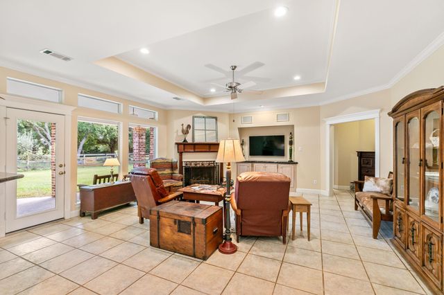 535 Hunters Creek Way, Hockley, TX 77447