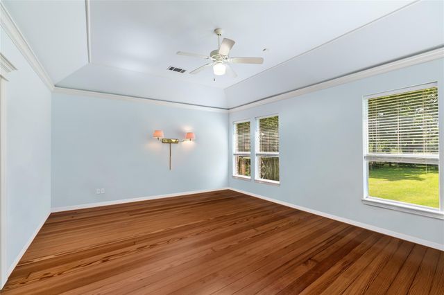 535 Hunters Creek Way, Hockley, TX 77447