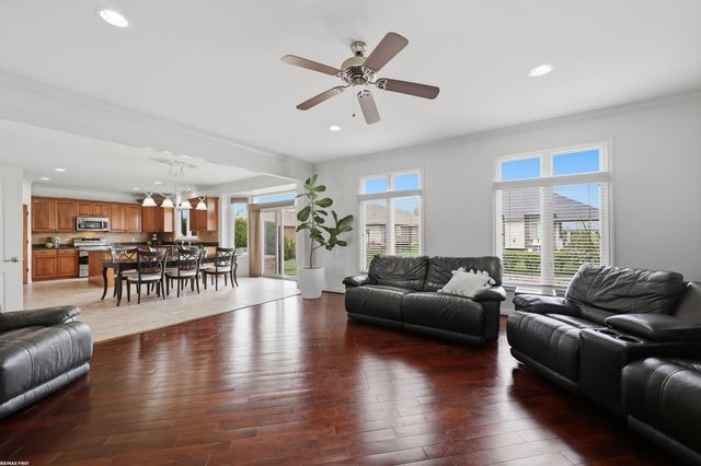 16465 Bishopsgate Drive, Macomb Twp, MI 48044