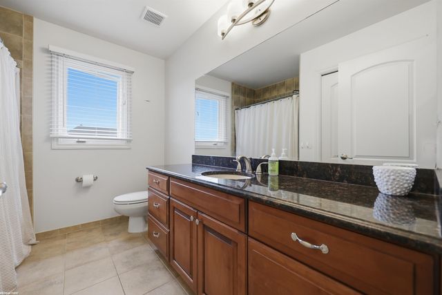 16465 Bishopsgate Drive, Macomb Twp, MI 48044