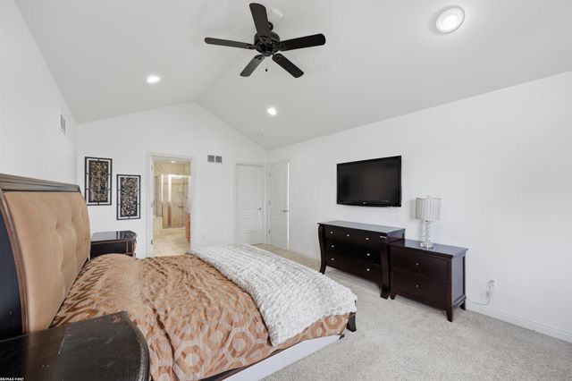 16465 Bishopsgate Drive, Macomb Twp, MI 48044