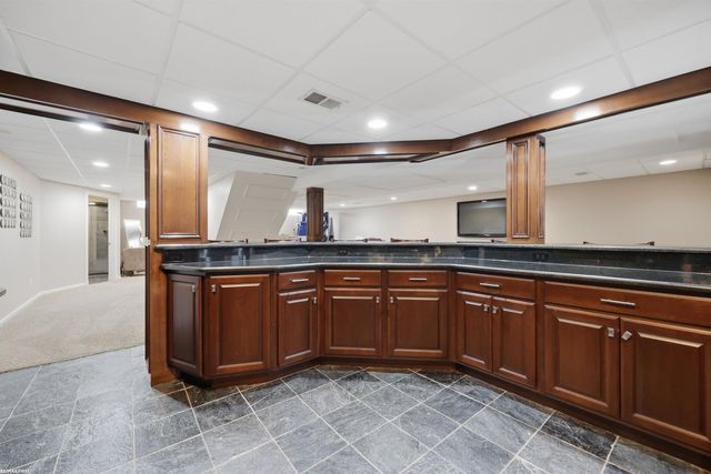 16465 Bishopsgate Drive, Macomb Twp, MI 48044