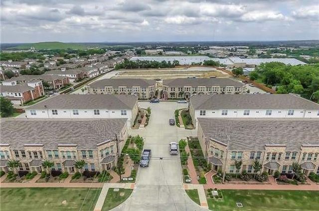 303 Lily Lane, Lewisville, TX 75057