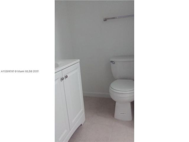 3200 NW 5th Ter 8, Pompano Beach, FL 33064