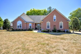 2572 HEDGEROW LN, Clarksville, TN 37043