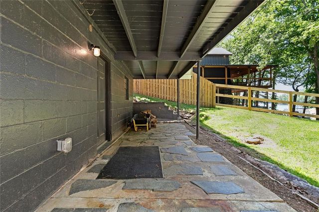 18 Oriole Drive, White, GA 30184
