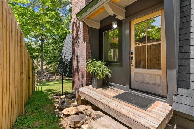 18 Oriole Drive, White, GA 30184