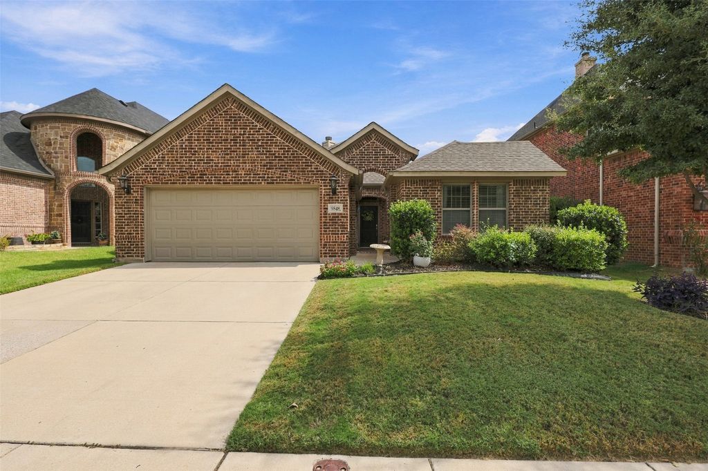 9848 Brazoria Trail, Fort Worth, TX 76126 — exterior