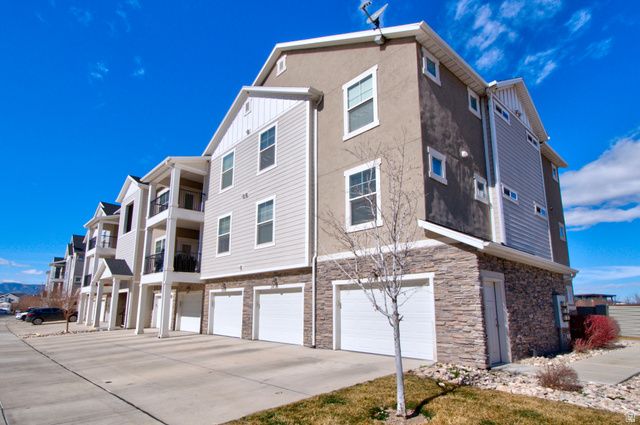 34 W SILVER SPRINGS DR, Vineyard, UT 84059