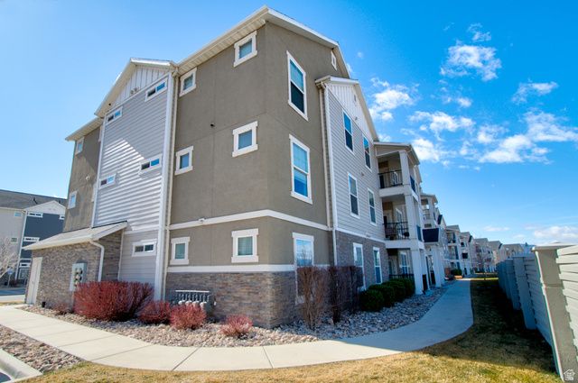 34 W SILVER SPRINGS DR, Vineyard, UT 84059