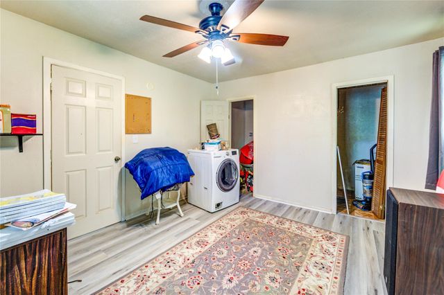 6387 Oak Knoll Road, Montgomery, TX 77316