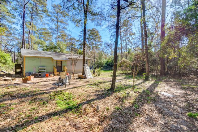 6387 Oak Knoll Road, Montgomery, TX 77316