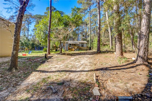 6387 Oak Knoll Road, Montgomery, TX 77316