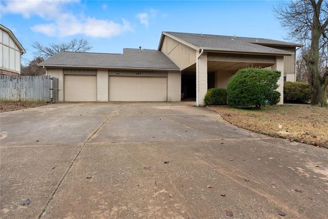404 Timber Ridge Road, Edmond, OK 73034