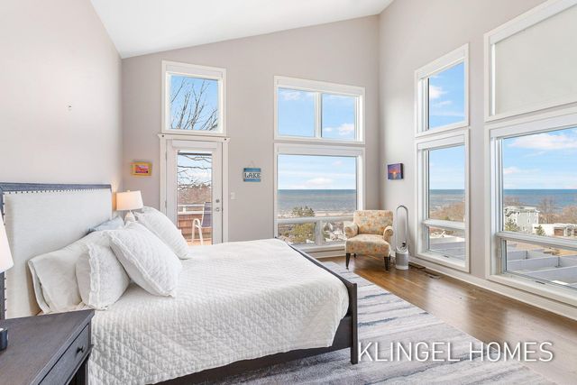 140 Prospect Street, Grand Haven City, MI 49417