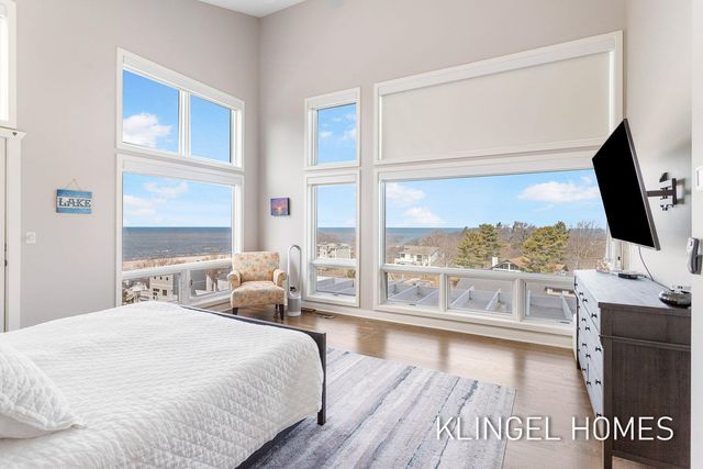 140 Prospect Street, Grand Haven City, MI 49417