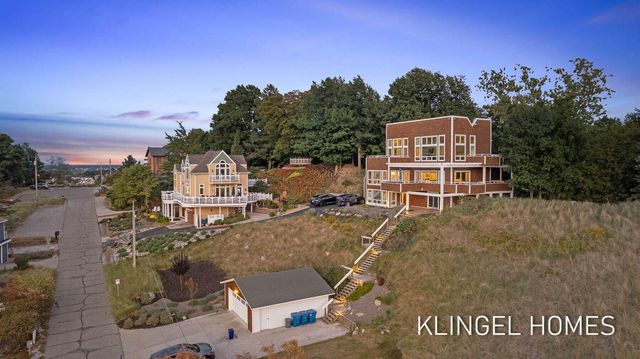 140 Prospect Street, Grand Haven City, MI 49417