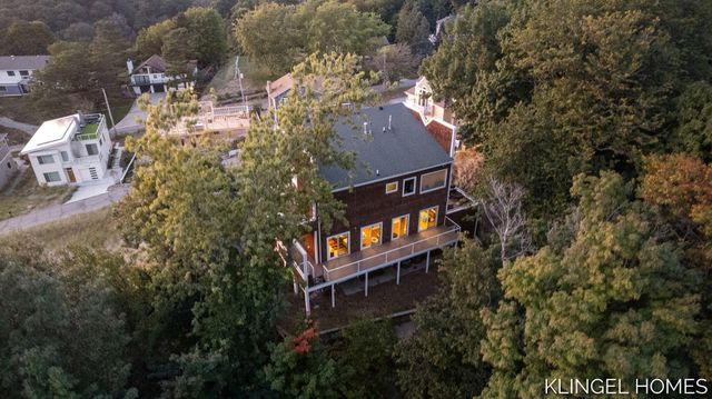 140 Prospect Street, Grand Haven City, MI 49417