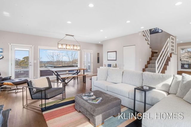 140 Prospect Street, Grand Haven City, MI 49417