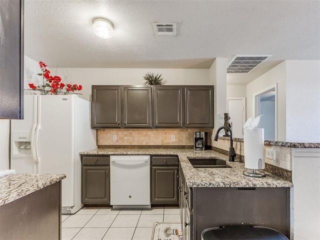 417 English Elm Lane, Norman, OK 73069