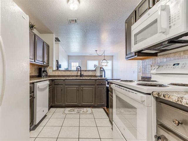 417 English Elm Lane, Norman, OK 73069