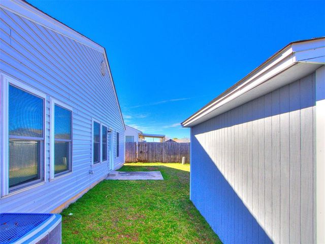 417 English Elm Lane, Norman, OK 73069