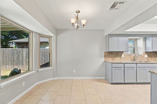 1800 N Butternut Avenue, Broken Arrow, OK 74012