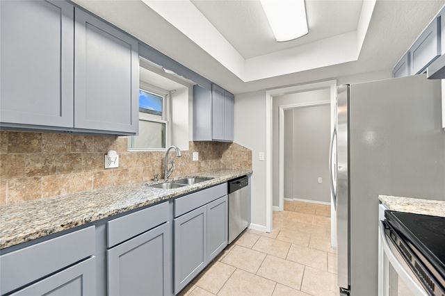 1800 N Butternut Avenue, Broken Arrow, OK 74012