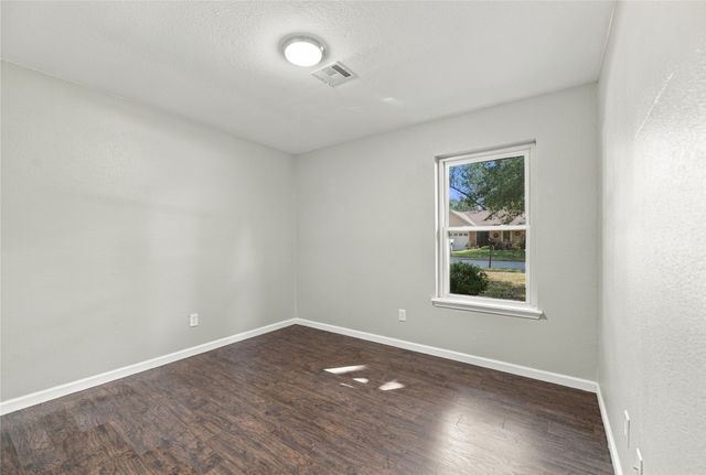 1800 N Butternut Avenue, Broken Arrow, OK 74012
