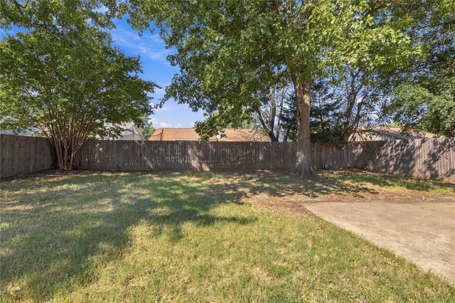 1800 N Butternut Avenue, Broken Arrow, OK 74012