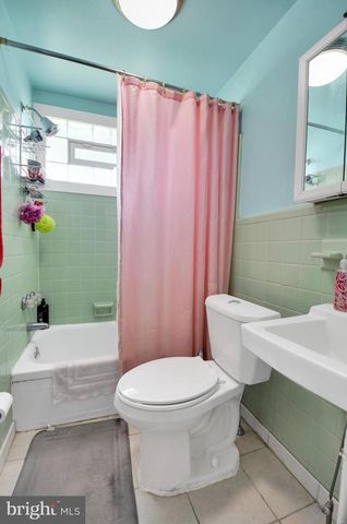 311 MONTGOMERY AVE, Jenkintown, PA 19046
