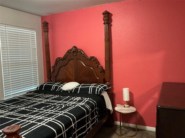 4030 Emperor Valley Lane, Baytown, TX 77521