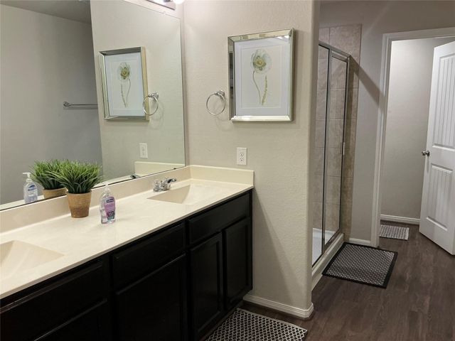 4030 Emperor Valley Lane, Baytown, TX 77521